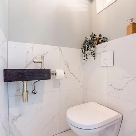 Shell 61 Apartment Zandvoort