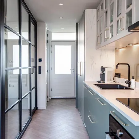 Apartman Shell 61 *